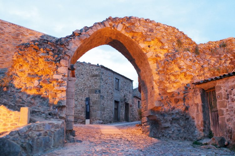 Pelos Trilhos de Portugal-Trilho da Via-Sacra, Figueira de Castelo Rodrigo