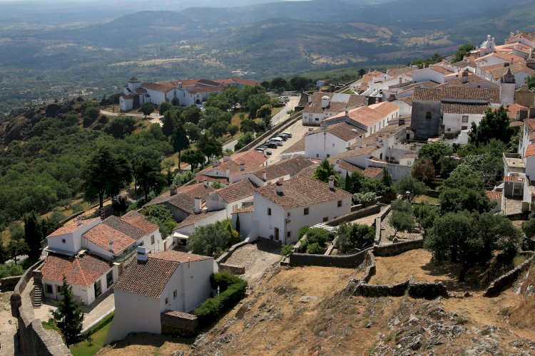 Pelos Trilhos de Portugal-Percurso do Contrabando do Café, Marvão