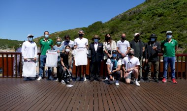 Comité Olímpico de Portugal reúne com surfistas na Ericeira