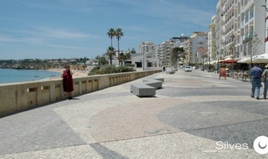 Município de Silves instala som de linha em Armação de Pera