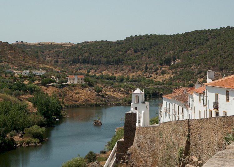 Pelos Trilhos de Portugal-Guadiana, O Grande Rio do Sul, Mértola