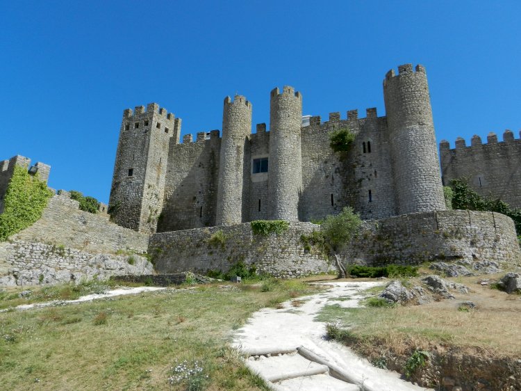 Uma visita ao passado, Castelo de Óbidos