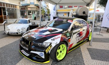 “Portimão Motor Sports” já veste a cidade com muitos adereços  inspirados nos desportos motorizados