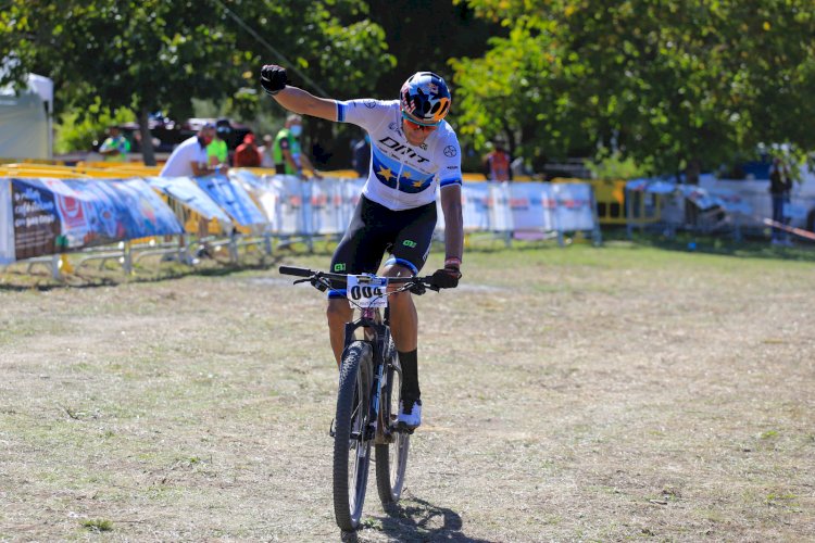 Tiago Ferreira e Melissa Maia campeões nacionais de maratona BTT