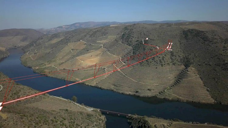 Torre de Moncorvo projecta a maior ponte pedonal suspensa sobre as margens do Douro