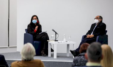 “Sala de Espelhos” de Urbano Bettencourt é um contributo relevante para a história literária e cultural dos Açores