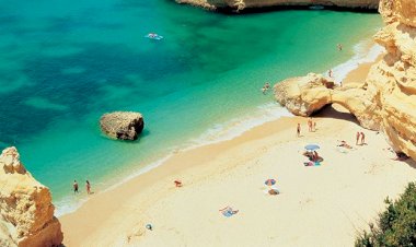 Lagoa felicita a Região do Algarve pela distinção de melhor destino de Praia do Mundo