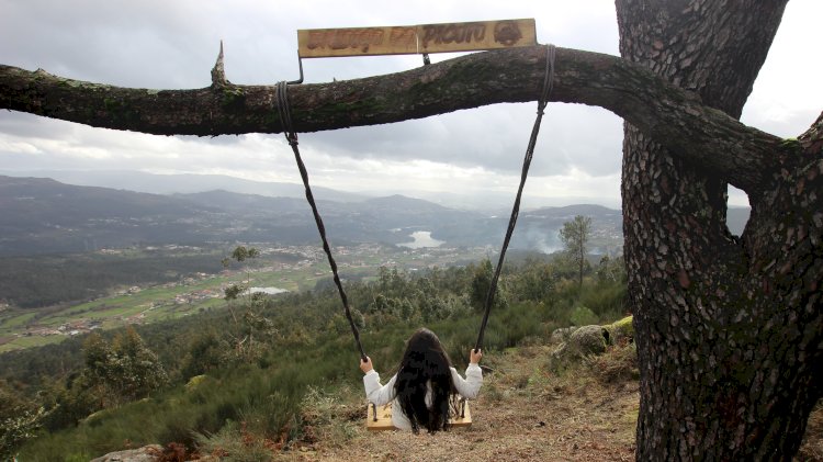 Abragão ganha mais um baloiço para desfrutar da natureza e com uma vista única sobre o território