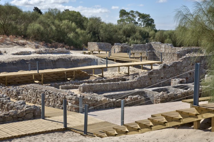 Dia Aberto para visitar os trabalhos arqueológicos nas Ruínas Romanas de Tróia