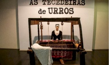 “As Tecedeiras de Urros” patente na Biblioteca Municipal de Torre de Moncorvo