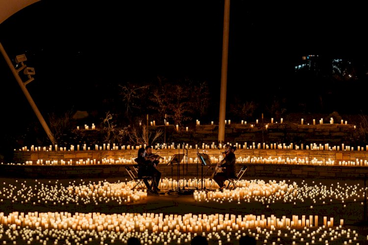 Candlelight Open Air junta banda sonora Manuelina com a escritora Isabel Stilwell