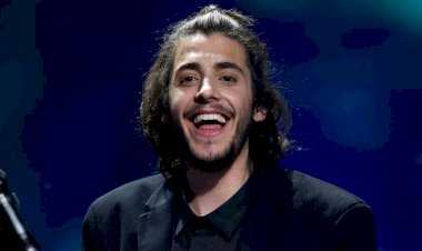 Salvador Sobral no Centro Cultural Olga Cadaval