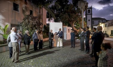 Exposição "Violas dos Açores" no Centro Natália Correia
