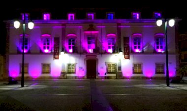 Iluminação lilás de edifícios públicos assinala em Portimão o Dia Mundial da Prematuridade