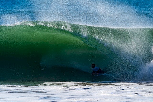 Manuel Centeno e Teresa Padrela campeões nacionais em Supertubos gigante