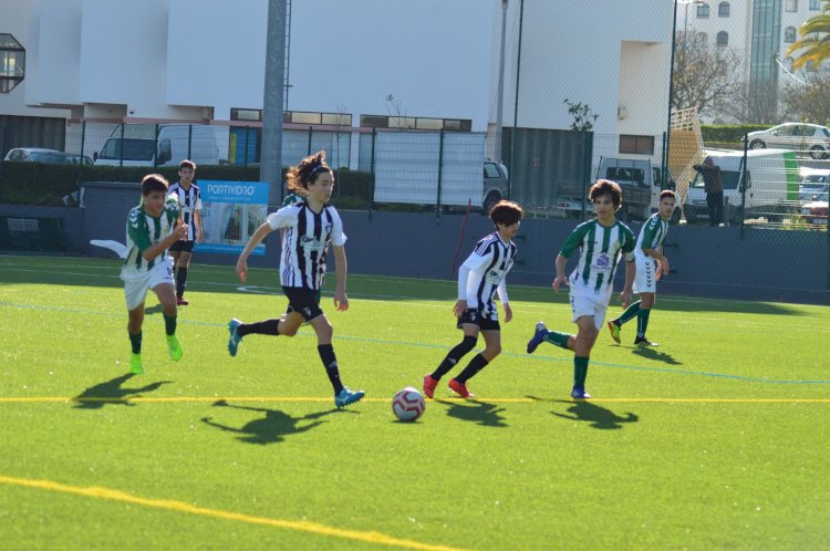 Equipas sub14 de dez países participam na Portimão International Cup