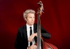 Kyle Eastwood ao vivo no Museu do Oriente