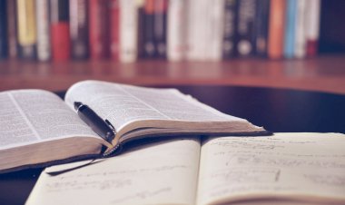 XII Seminário “Educação em Debate: (RE)Pensar a Relação Escola-Família-Comunidade”