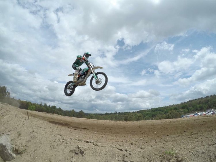 Mário Patrão no motocross com moto 100% eléctrica