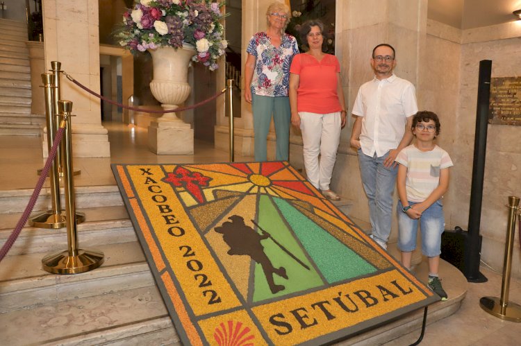 Setúbal: tapetes de arte efémera unem Caminhos de Santiago