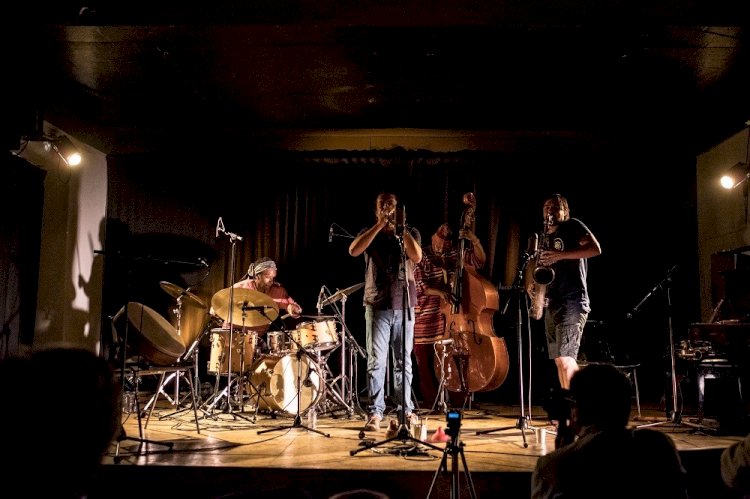 William Parker, Hamid Drake, Luís Vicente, John Dikeman no TBA