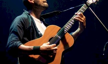 Noite de música ao vivo com Go Johnny  no Lounge D do Casino Estoril