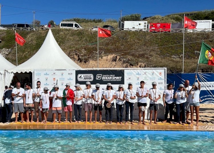 Portugal terceiro no Eurosurf Junior  com prata de Matias Canhoto  e bronze de Gabriela Dinis