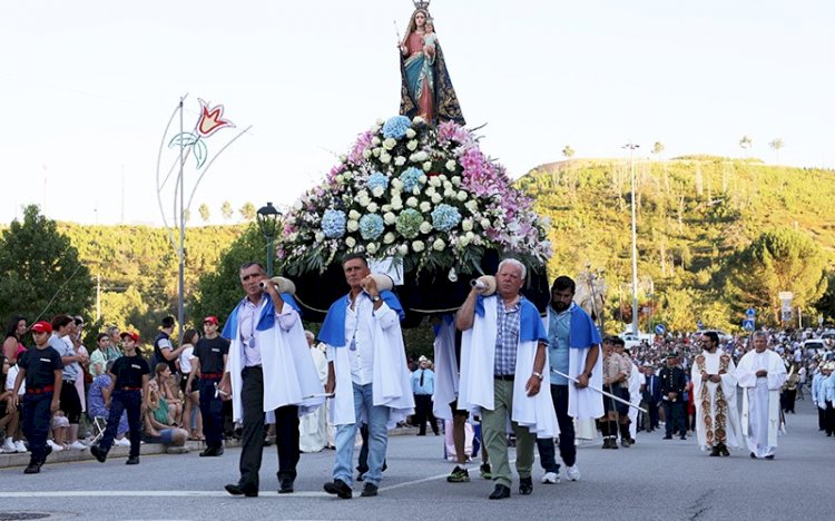 Procissão em Honra de Nossa Senhora da Livração em Boticas