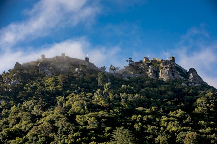 Castelo dos Mouros vence o prémio de “Melhor Marco Histórico” de Portugal