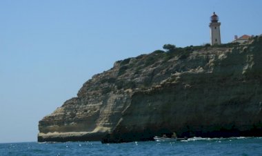 100 anos após o seu nascimento, recordemos Saramago - De Algarve e Sol, pão seco e pão mole