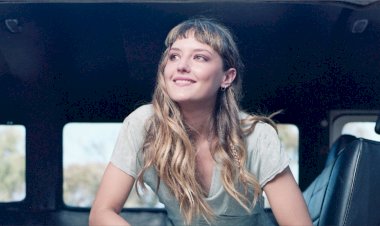 Mallu Magalhães em concerto na Casa da Criatividade