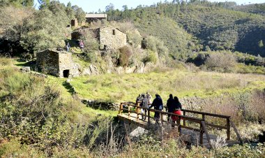 Caminhar e fazer Geocaching em Pessegueiro