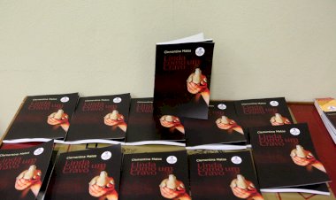 Obra “Linda como um cravo” vence Prémio Literário Manuel Teixeira Gomes 2022
