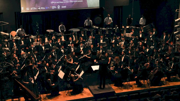 Orquestra de Sopros com sinfonias de Natal no Hotel Casino Chaves