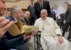 Município de Viana do Alentejo e Chocalhos Pardalinho oferecem chocalho ao Papa Francisco