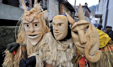 Entrudo de Lazarim sai à rua