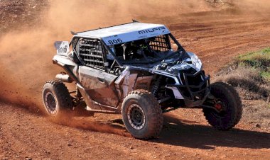 Luís Cidade no pódio da Baja TT Montes Alentejanos