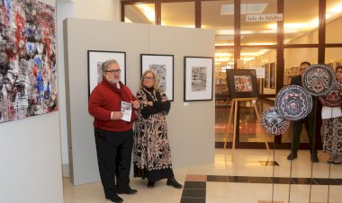 Inaugurada a exposição Miscelânea. Cor, Forma, Traço, pinturas de Ana Carvalho