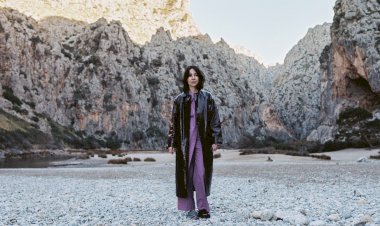 Lucrecia Dalt em concerto no Salão Brazil em Abril