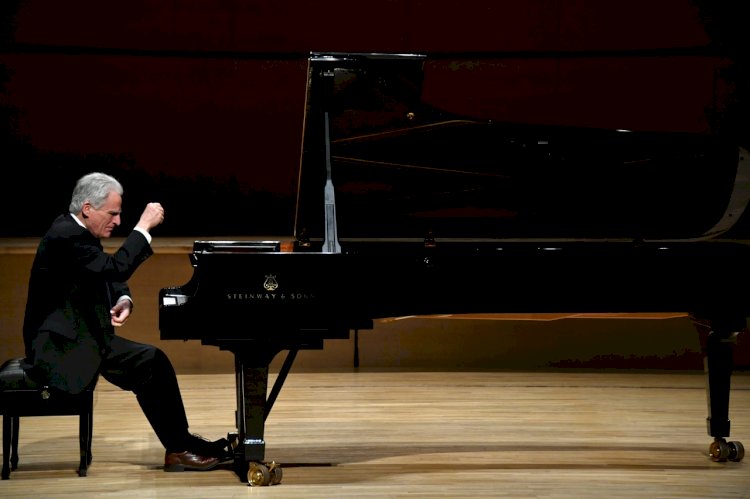 Craig Sheppard interpreta Integral dos Nocturnos de Chopin