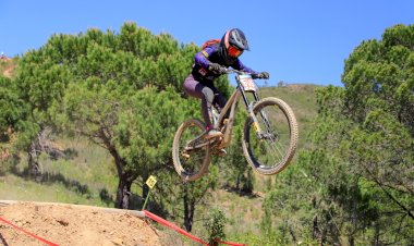 Jack Reading e Kira Zamora mais velozes em S. Brás de Alportel