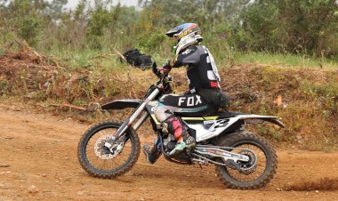 Micael Simão vence TT3 na Ferraria e reforça liderança