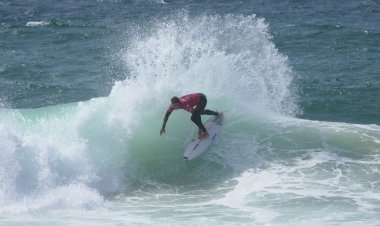 Selecção Nacional sofre dois percalços mas mantém ambições intactas no Eurosurf