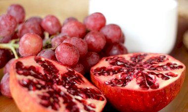 Comer romãs para ter abundância