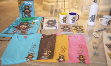 Nova linha de Merchandising apresentada na Cerimónia do Dia de Santiago