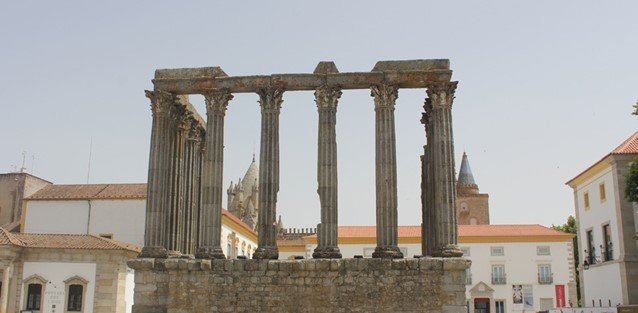 Évora: palco de uma tragédia anunciada