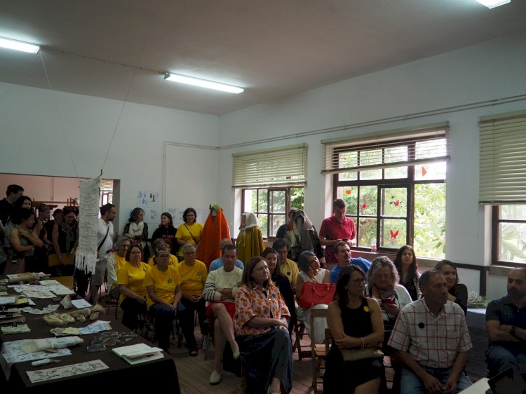 Alunos universitários criaram dezenas de novos artefactos inspirados no linho, burel e madeira