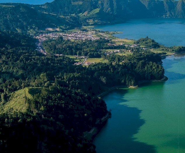 Nove ilhas, muitos vulcões, um geoparque