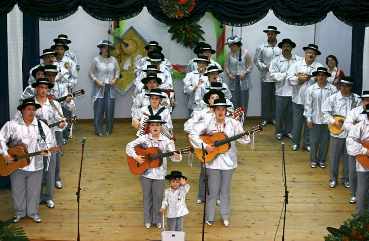 O baile e o bailinho dos Açores