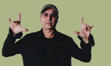 Zeca Baleiro apresenta-se em Portugal para celebrar 26 anos de carreira